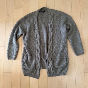 Traleubie Brown Braided Open Cardigan